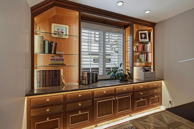 1749 Haggin Grove Way, Carmichael, CA 95608