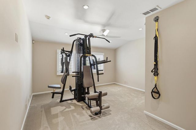 1749 Haggin Grove Way, Carmichael, CA 95608