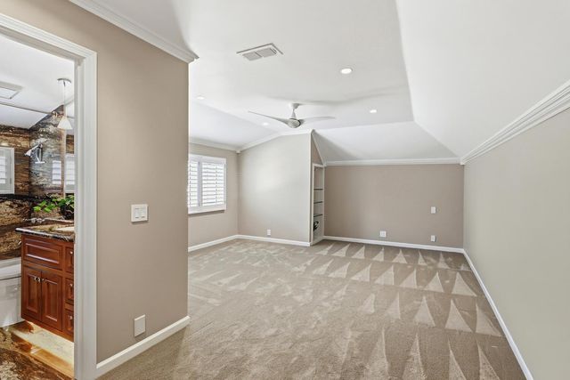 1749 Haggin Grove Way, Carmichael, CA 95608