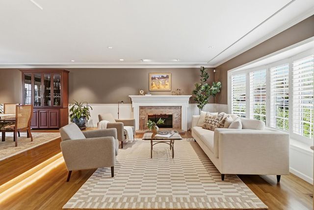 1749 Haggin Grove Way, Carmichael, CA 95608