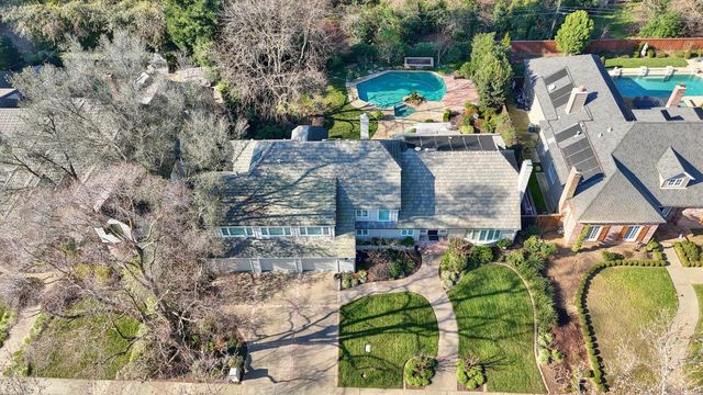 1749 Haggin Grove Way, Carmichael, CA 95608