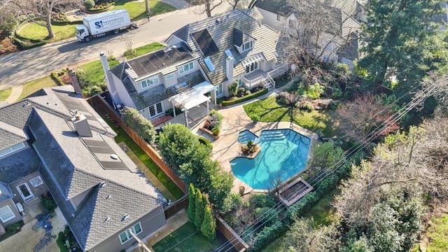 1749 Haggin Grove Way, Carmichael, CA 95608