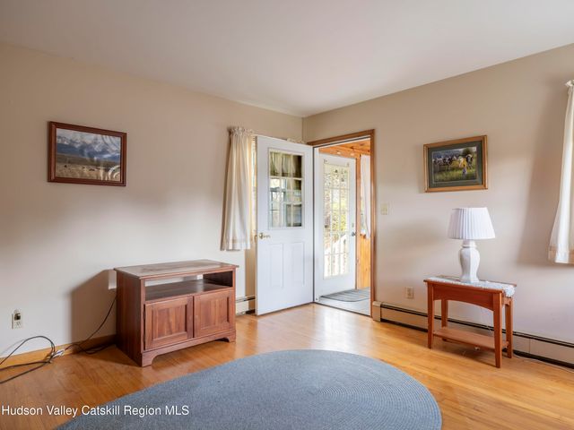 252 Route 199, Red Hook, NY 12571