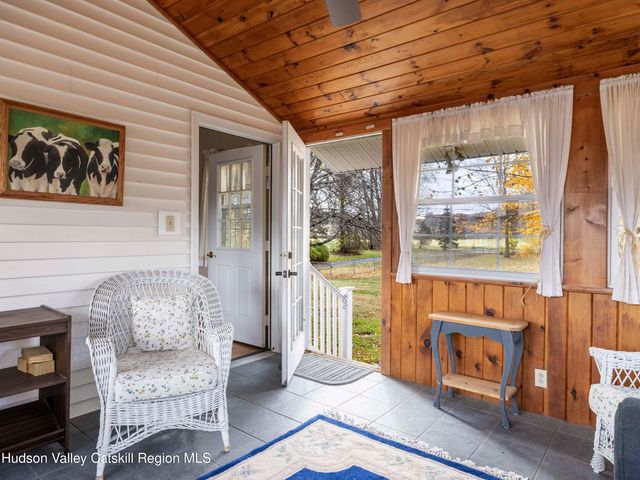 252 Route 199, Red Hook, NY 12571