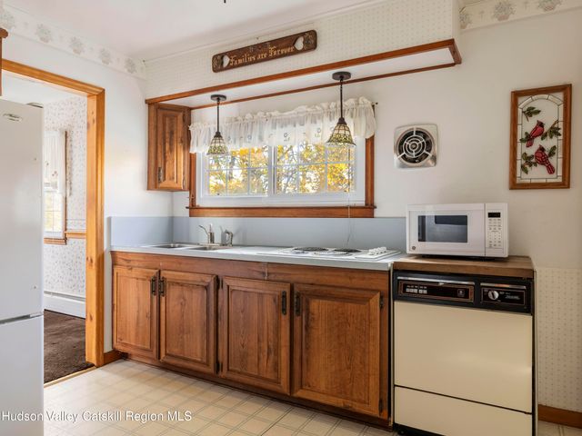 252 Route 199, Red Hook, NY 12571