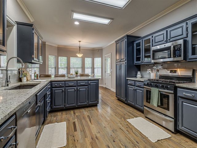 12512 18th Circle E, Jenks, OK 74037