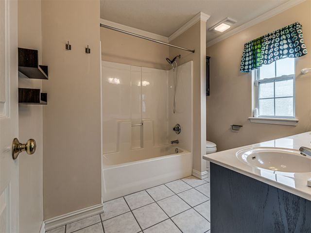 12512 18th Circle E, Jenks, OK 74037