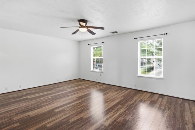 17311 Shadow Ledge Drive, Houston, TX 77095