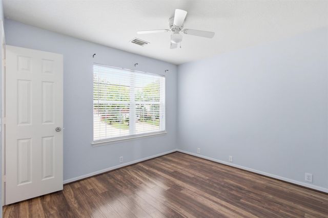 17311 Shadow Ledge Drive, Houston, TX 77095
