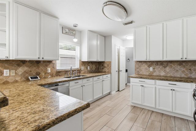 17311 Shadow Ledge Drive, Houston, TX 77095