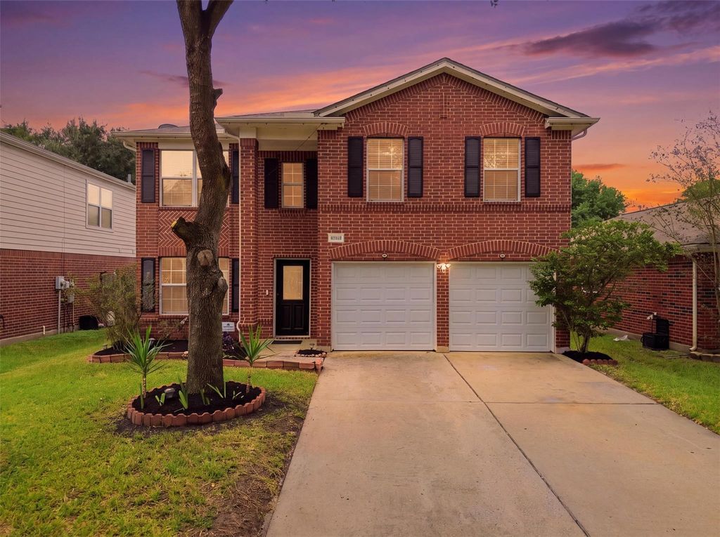 17311 Shadow Ledge Drive, Houston, TX 77095