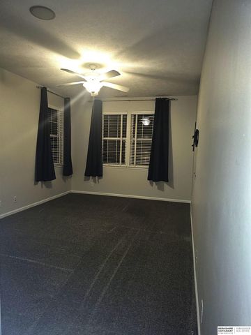 14102 Tregaron Ridge Avenue, Bellevue, NE 68123