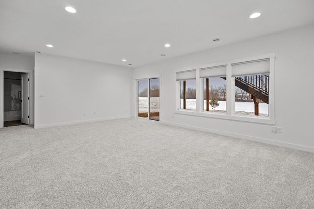 1870 Hadley Hills Drive NE, Rochester, MN 55906