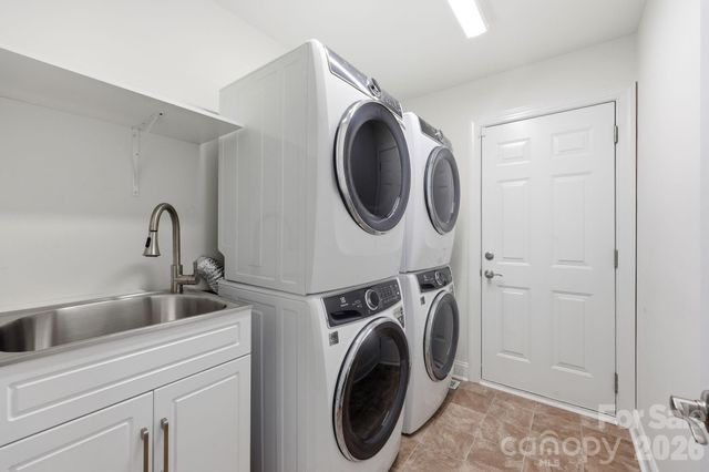 9329 Uxbridge Lane, Huntersville, NC 28078