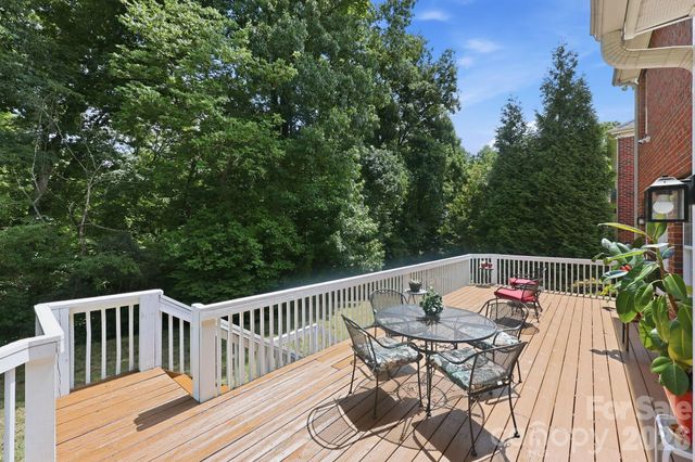 9329 Uxbridge Lane, Huntersville, NC 28078