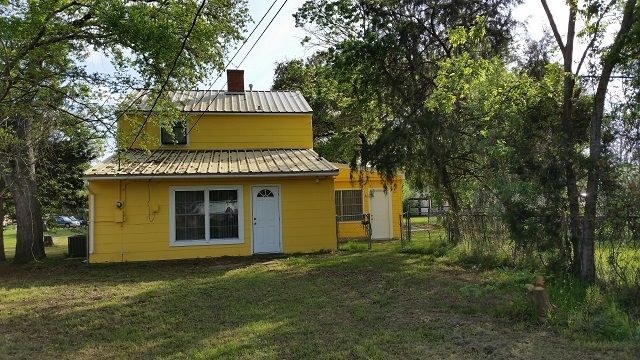 1301 Foster Avenue, College Station, TX 77840