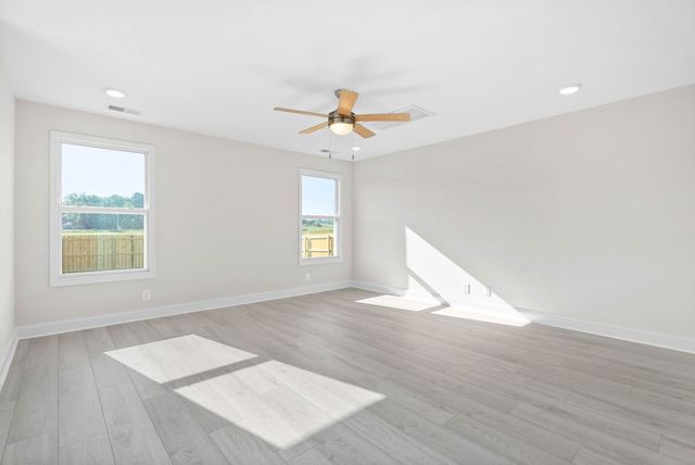 2673 Brewster Dr, Clarksville, TN 37042