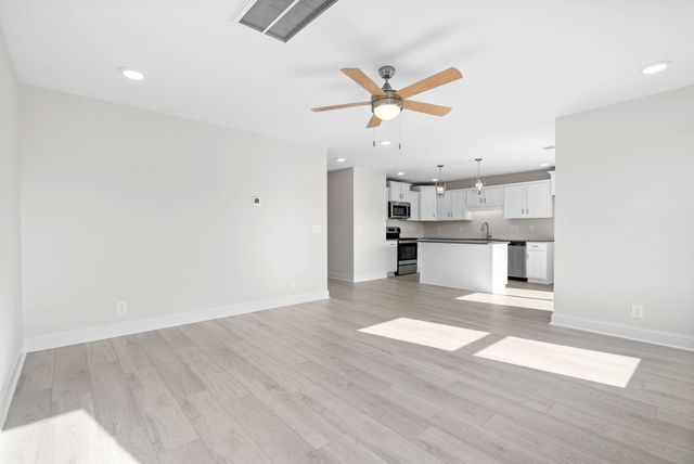 2673 Brewster Dr, Clarksville, TN 37042