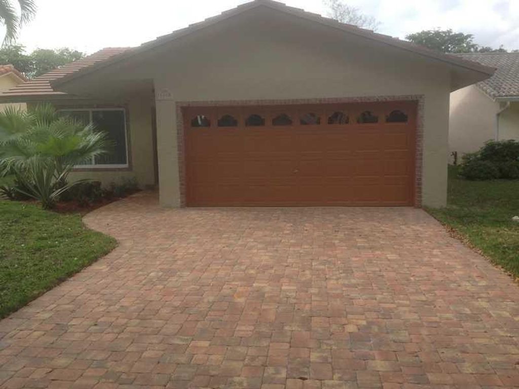 1800 NW 93rd Terrace, Coral Springs, FL 33071