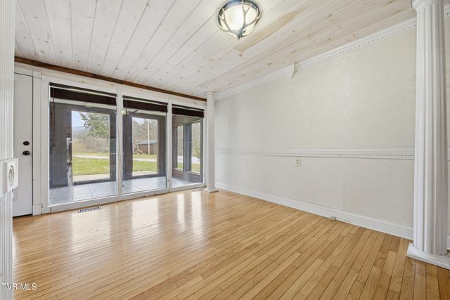 355 Jay Fanning Road, Afton, TN 37616