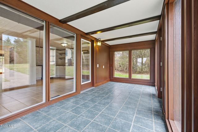 355 Jay Fanning Road, Afton, TN 37616