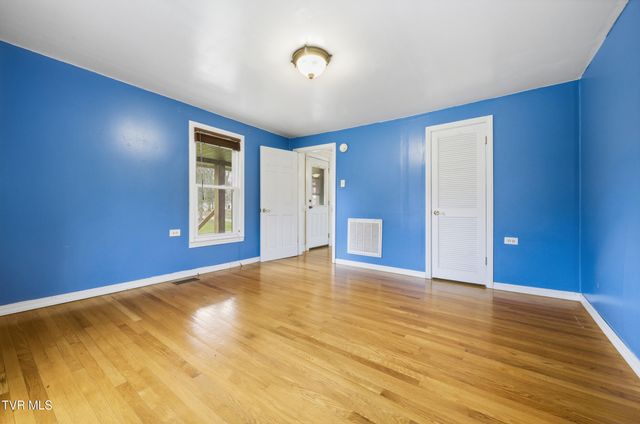 355 Jay Fanning Road, Afton, TN 37616