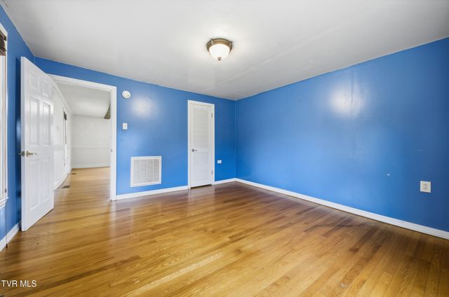 355 Jay Fanning Road, Afton, TN 37616