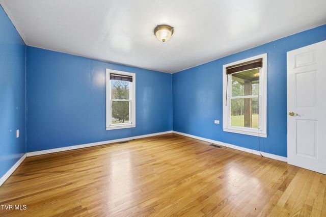 355 Jay Fanning Road, Afton, TN 37616