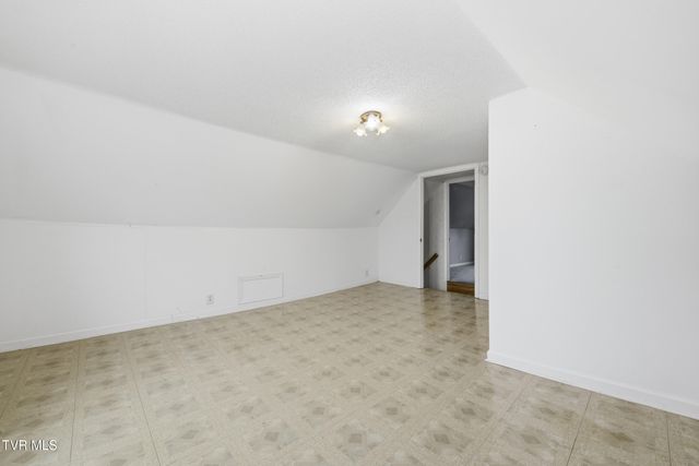 355 Jay Fanning Road, Afton, TN 37616