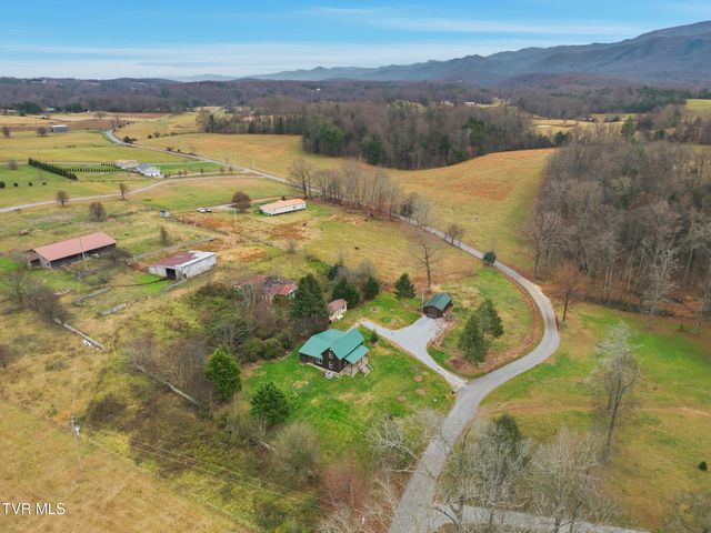 355 Jay Fanning Road, Afton, TN 37616
