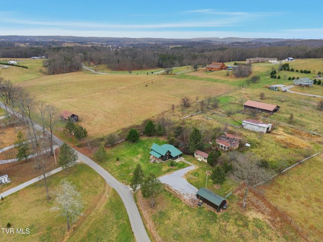 355 Jay Fanning Road, Afton, TN 37616
