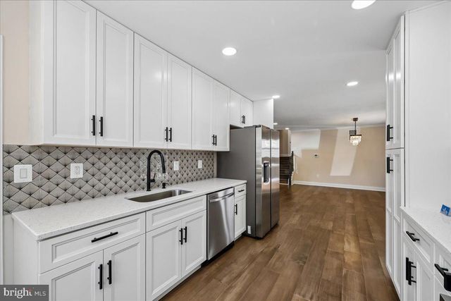 24321 LOG HOUSE RD, Gaithersburg, MD 20882