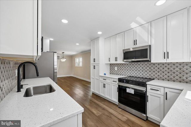 24321 LOG HOUSE RD, Gaithersburg, MD 20882