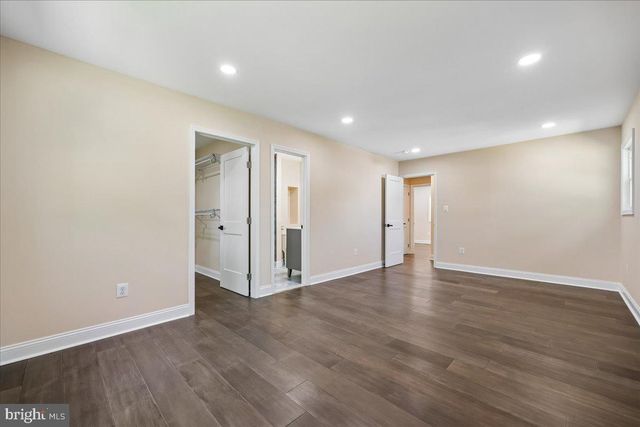 24321 LOG HOUSE RD, Gaithersburg, MD 20882