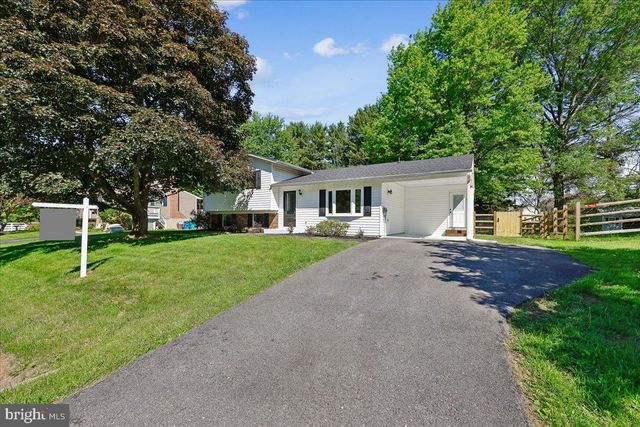 24321 LOG HOUSE RD, Gaithersburg, MD 20882