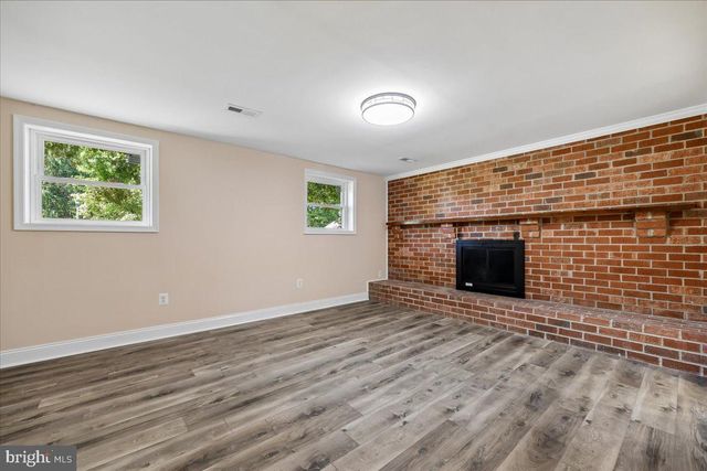 24321 LOG HOUSE RD, Gaithersburg, MD 20882