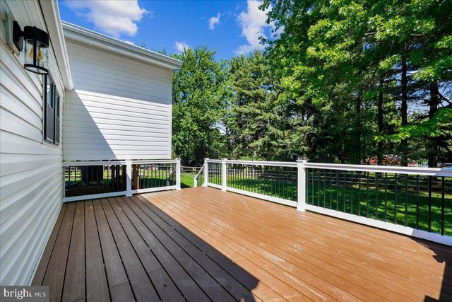 24321 LOG HOUSE RD, Gaithersburg, MD 20882