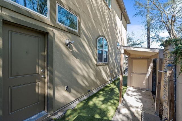 8201 Cabernet Lane, Houston, TX 77055