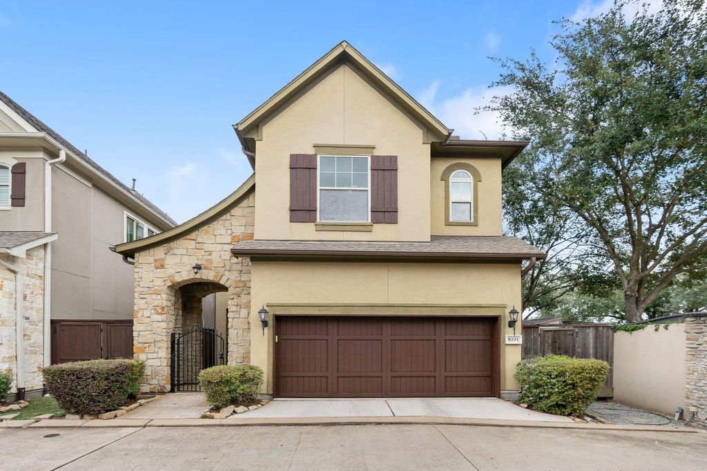 8201 Cabernet Lane, Houston, TX 77055