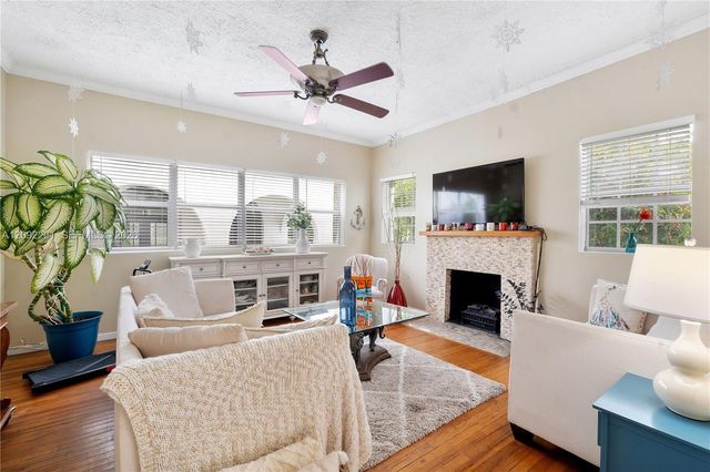 1517 Adams Street, Hollywood, FL 33020