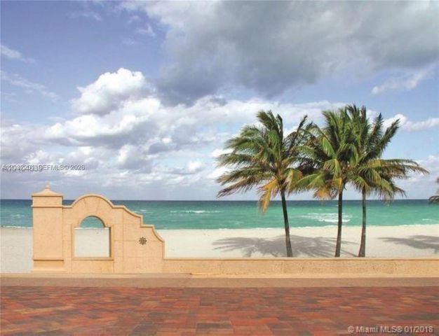 1517 Adams Street, Hollywood, FL 33020