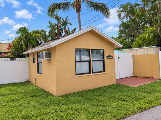 1517 Adams Street, Hollywood, FL 33020