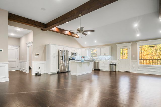 127 Lake Ridge Road, Somerset, KY 42503