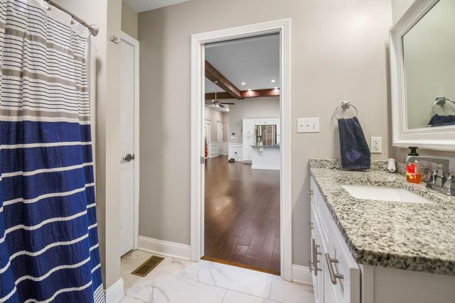 127 Lake Ridge Road, Somerset, KY 42503