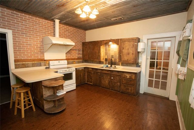 1311 Loving Highway, Graham, TX 76450