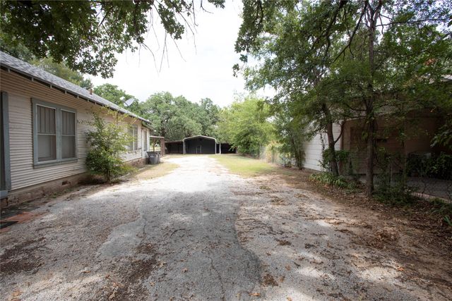 1311 Loving Highway, Graham, TX 76450