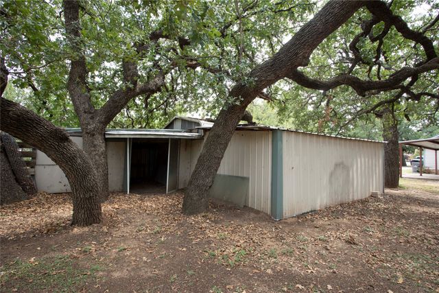 1311 Loving Highway, Graham, TX 76450