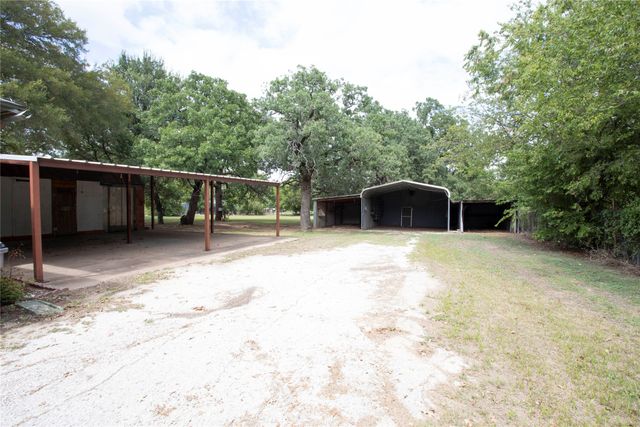 1311 Loving Highway, Graham, TX 76450