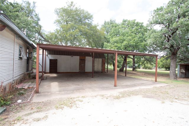 1311 Loving Highway, Graham, TX 76450