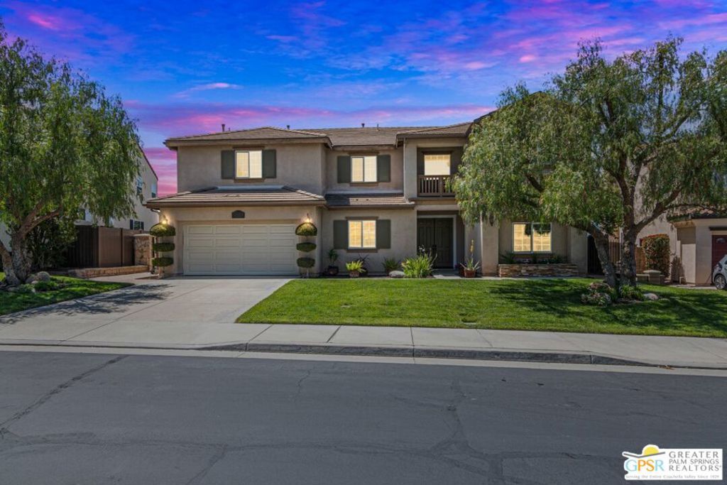 Image 2 of property listing at 45211 Willowick Street, Temecula, CA 92592